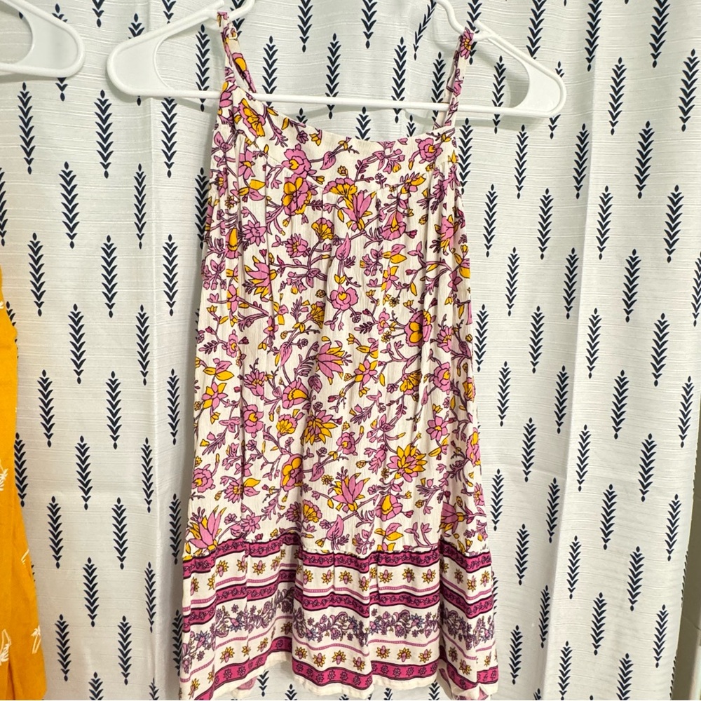 Medium Old Navy Floral tank top with Pink and Yellow Accents